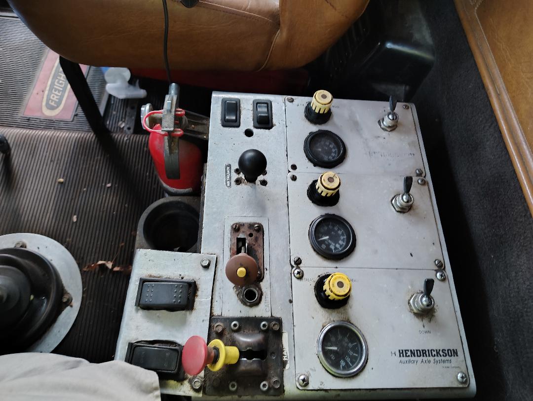 1999 FREIGHTLINER 5-Axle - Image 47